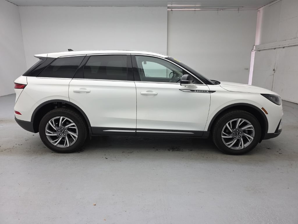 Used 2023 Lincoln Corsair AWD w/ Equipment Group 101A image 12