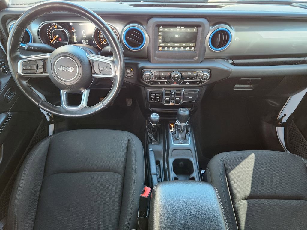 Used 2021 Jeep Gladiator Overland w/ Cold Weather Group image 9