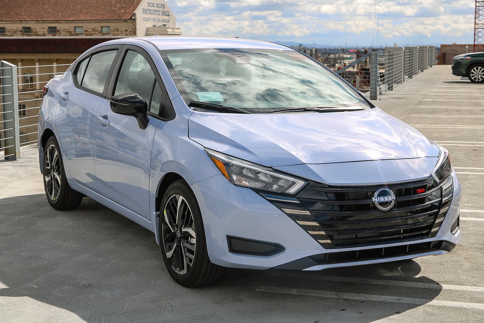 New 2025 Nissan Versa SR w/ Trunk Package FWD image 3
