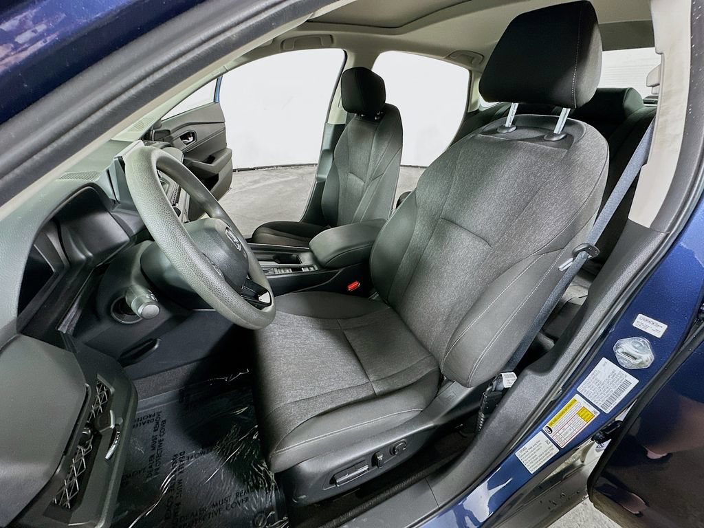 Used 2025 Honda Accord SE image 15