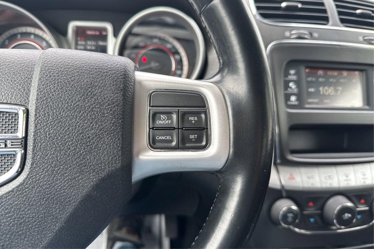 Used 2019 Dodge Journey SE w/ Connectivity Group FWD image 27