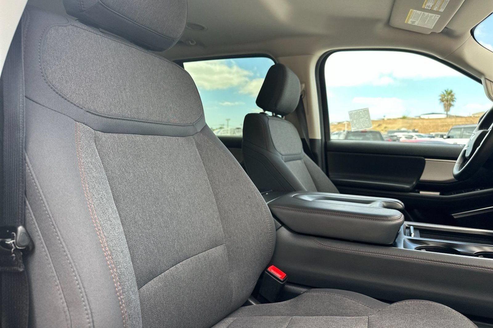 Used 2025 Ford Expedition Max Active RWD image 23
