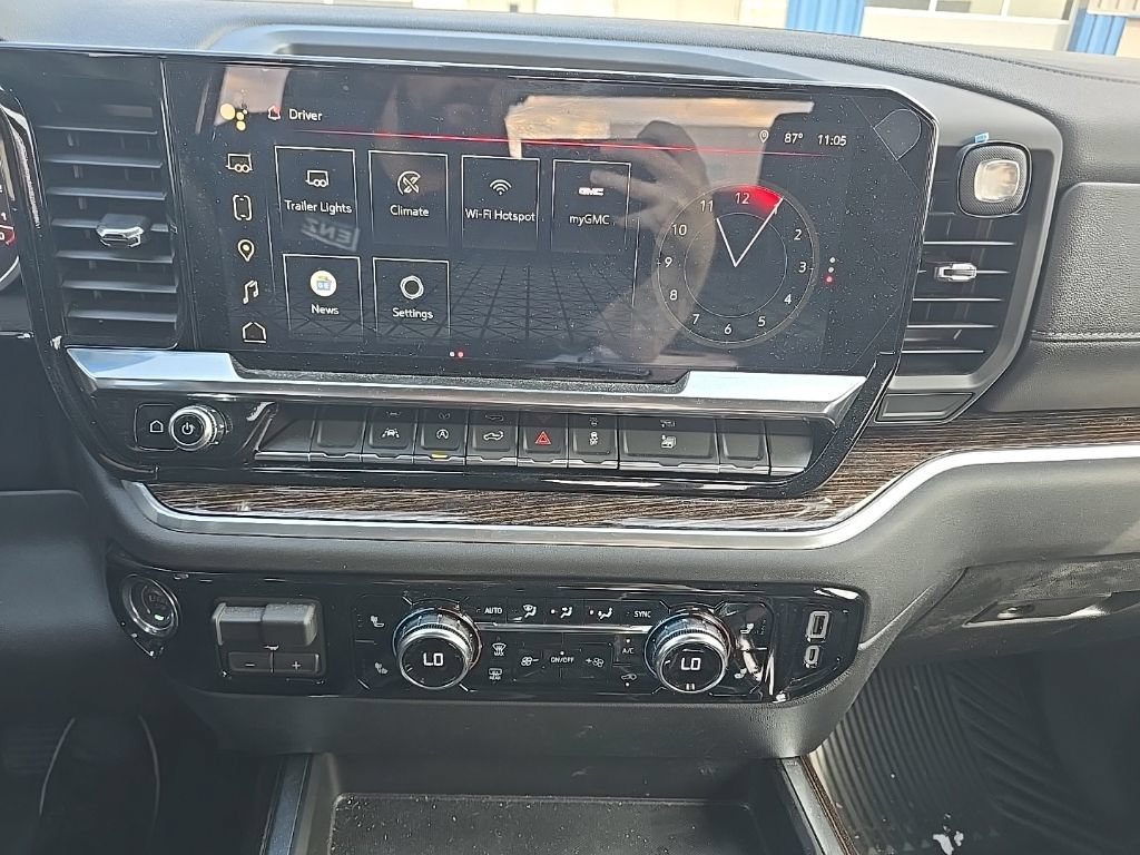 Used 2026 GMC Sierra 1500 Elevation AWD/4WD image 21
