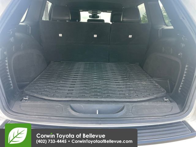 Used 2019 Jeep Grand Cherokee Altitude AWD/4WD image 29