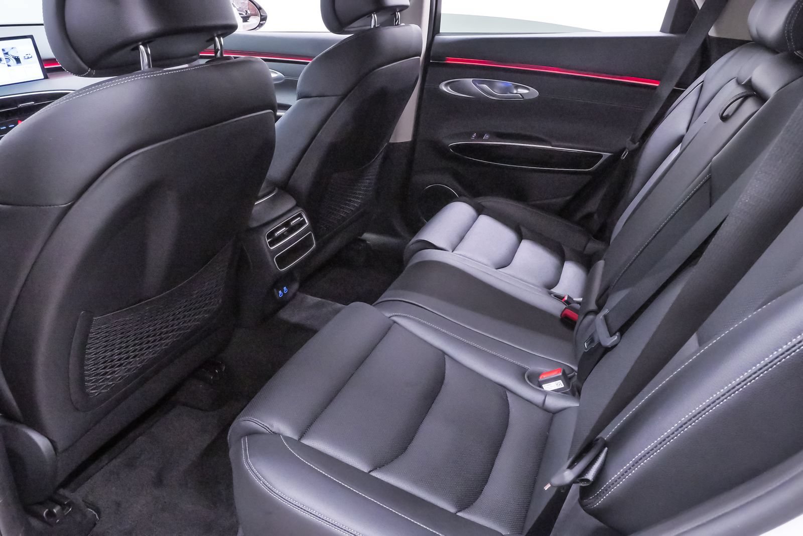 Certified 2026 Genesis GV70 2.5T AWD/4WD image 10