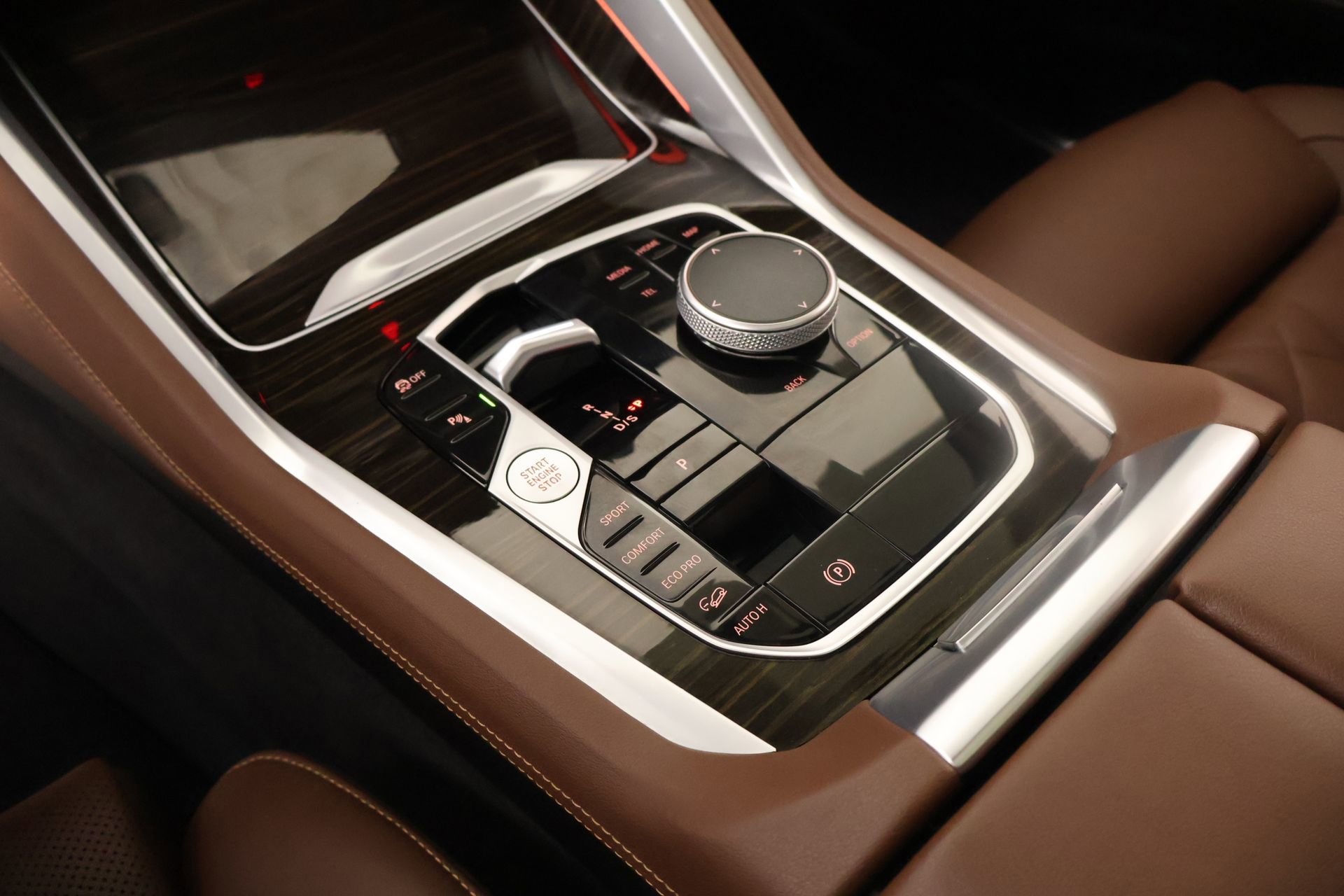 Used 2024 BMW X6 xDrive40i AWD/4WD image 9