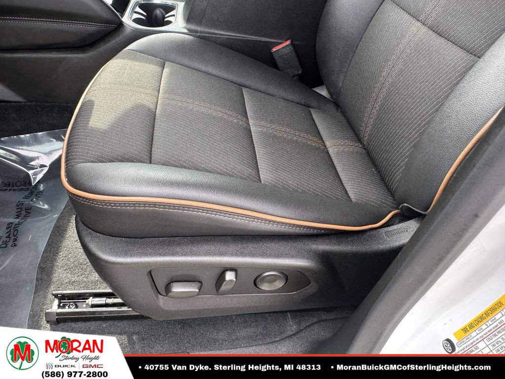 Certified 2023 GMC Canyon AT4 w/ Canyon Safety Plus Package AWD/4WD image 19