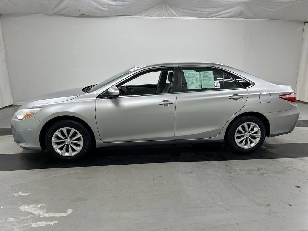 Used 2016 Toyota Camry LE FWD image 6