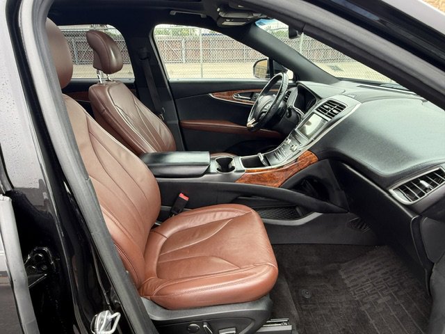 Used 2018 Lincoln MKX Reserve FWD image 23