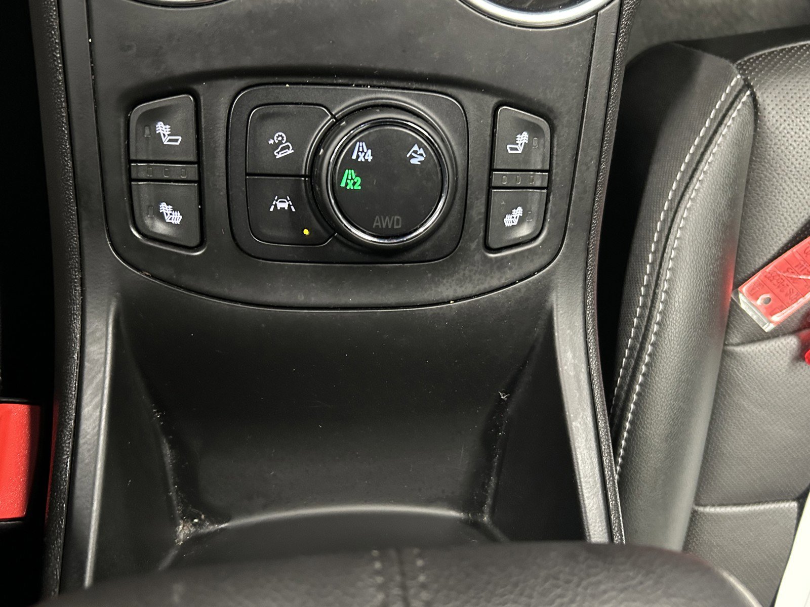 Used 2023 GMC Terrain SLT image 34