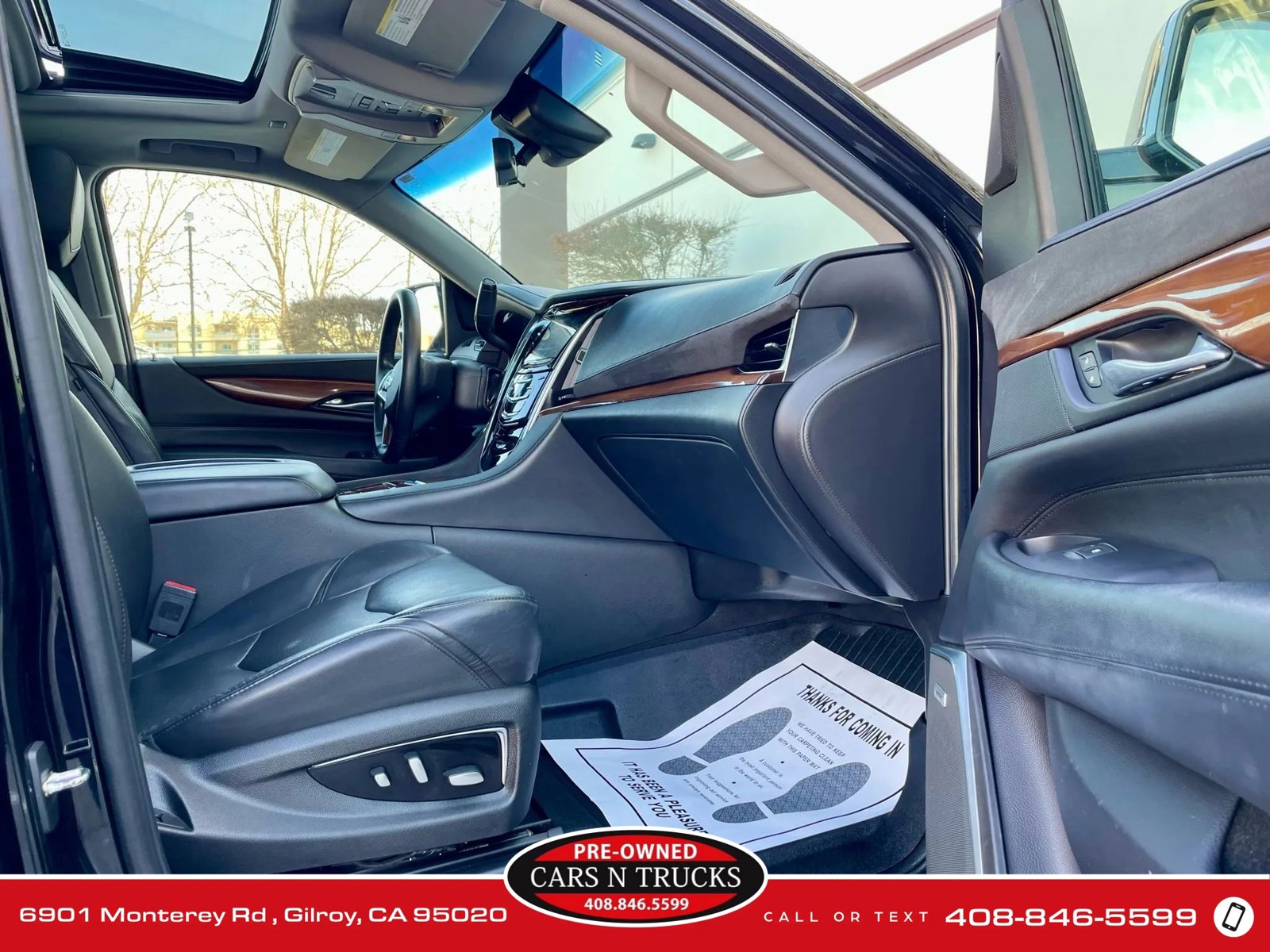 Used 2019 Cadillac Escalade ESV Premium Luxury image 16