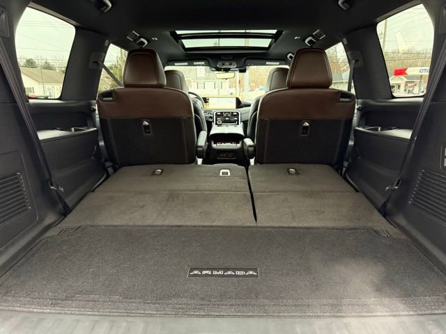Used 2025 Nissan Armada Platinum Reserve image 11