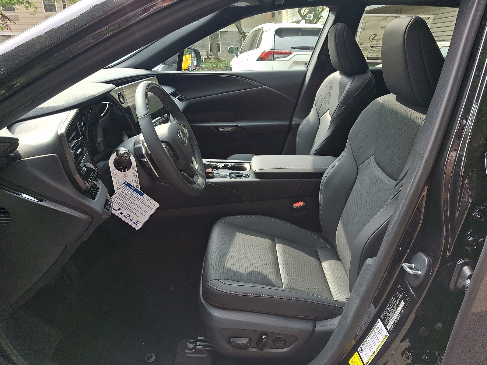 New 2026 Lexus RX 350h AWD/4WD image 9