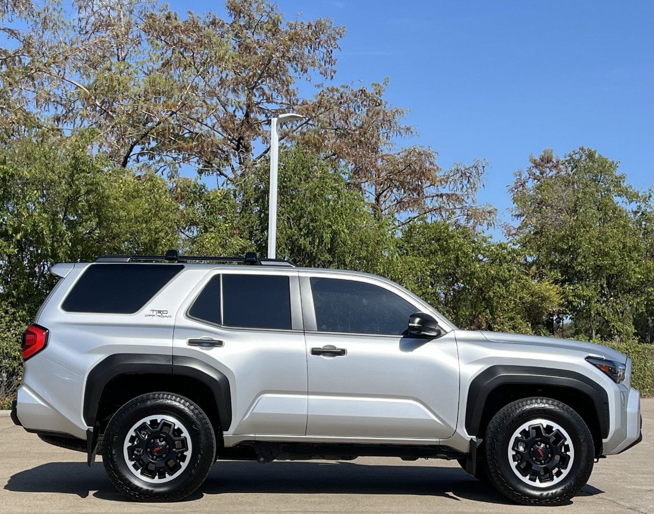 Used 2025 Toyota 4Runner TRD Off-Road Premium w/ Tow Technology Package AWD/4WD image 3