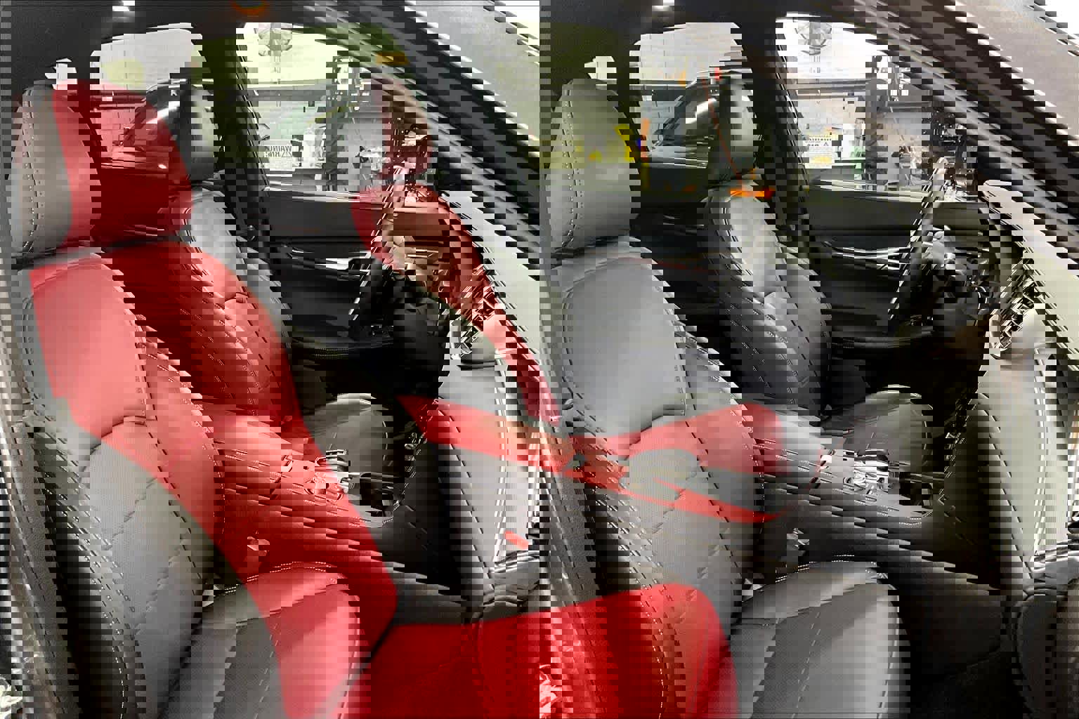 Used 2024 INFINITI QX50 Sport image 8