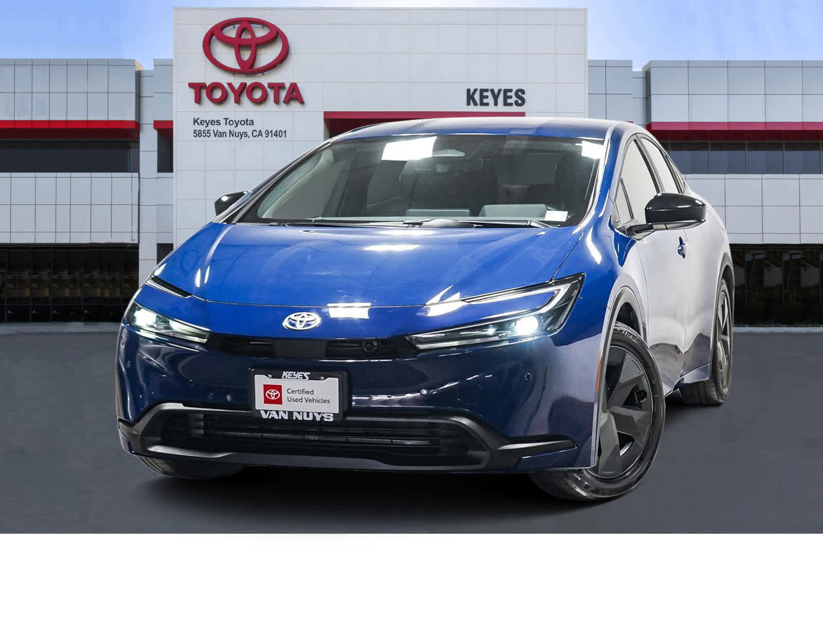 Used 2023 Toyota Prius LE image 1