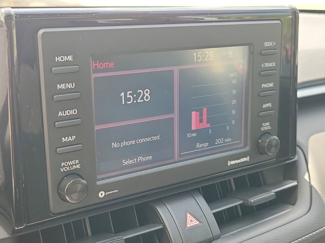 Used 2021 Toyota RAV4 XLE w/ Convenience Package FWD image 26