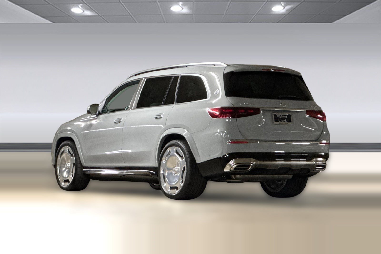 Used 2026 Mercedes-Benz Maybach GLS 600 4MATIC image 3
