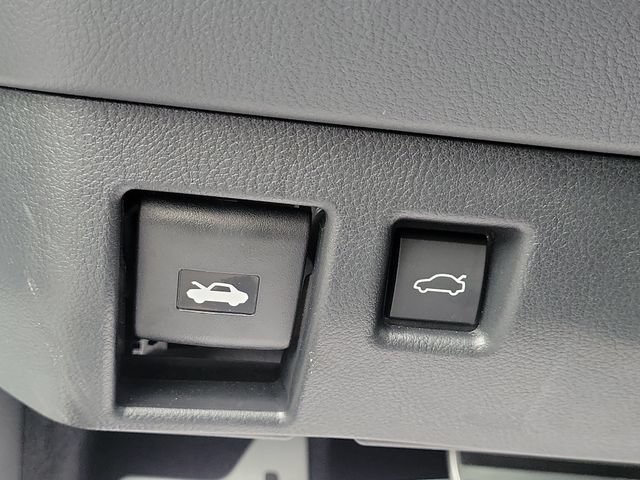 Used 2026 Lexus IS 350 F Sport w/ Technology Package RWD image 16