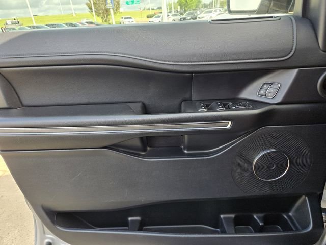 Used 2021 Ford Expedition XLT RWD image 14
