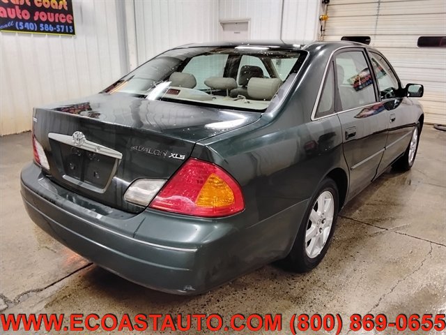Used 2000 Toyota Avalon XLS FWD image 3