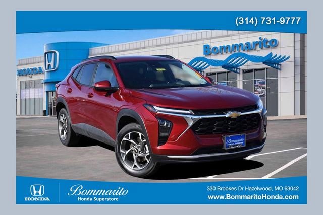 Used 2025 Chevrolet Trax LT w/ LT Convenience Package image 1