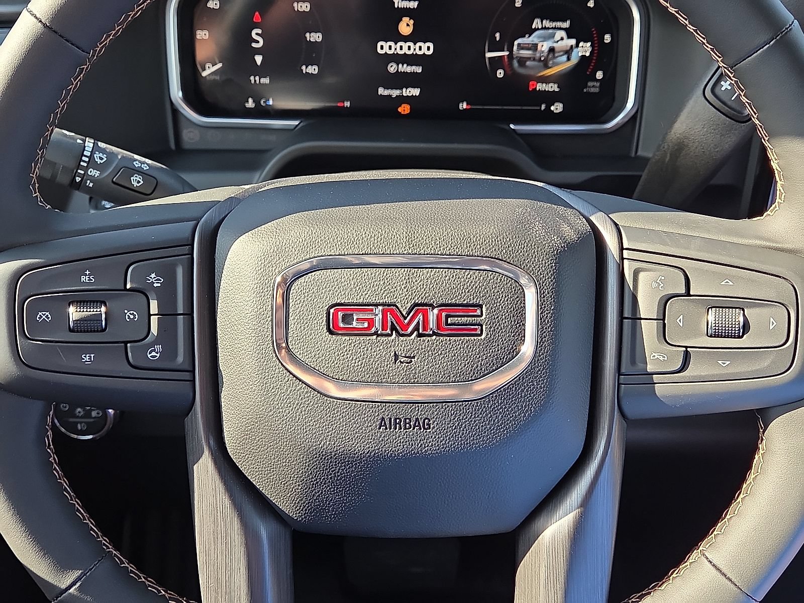 New 2026 GMC Sierra 2500 AT4 w/ AT4 Premium Plus Package AWD/4WD image 14