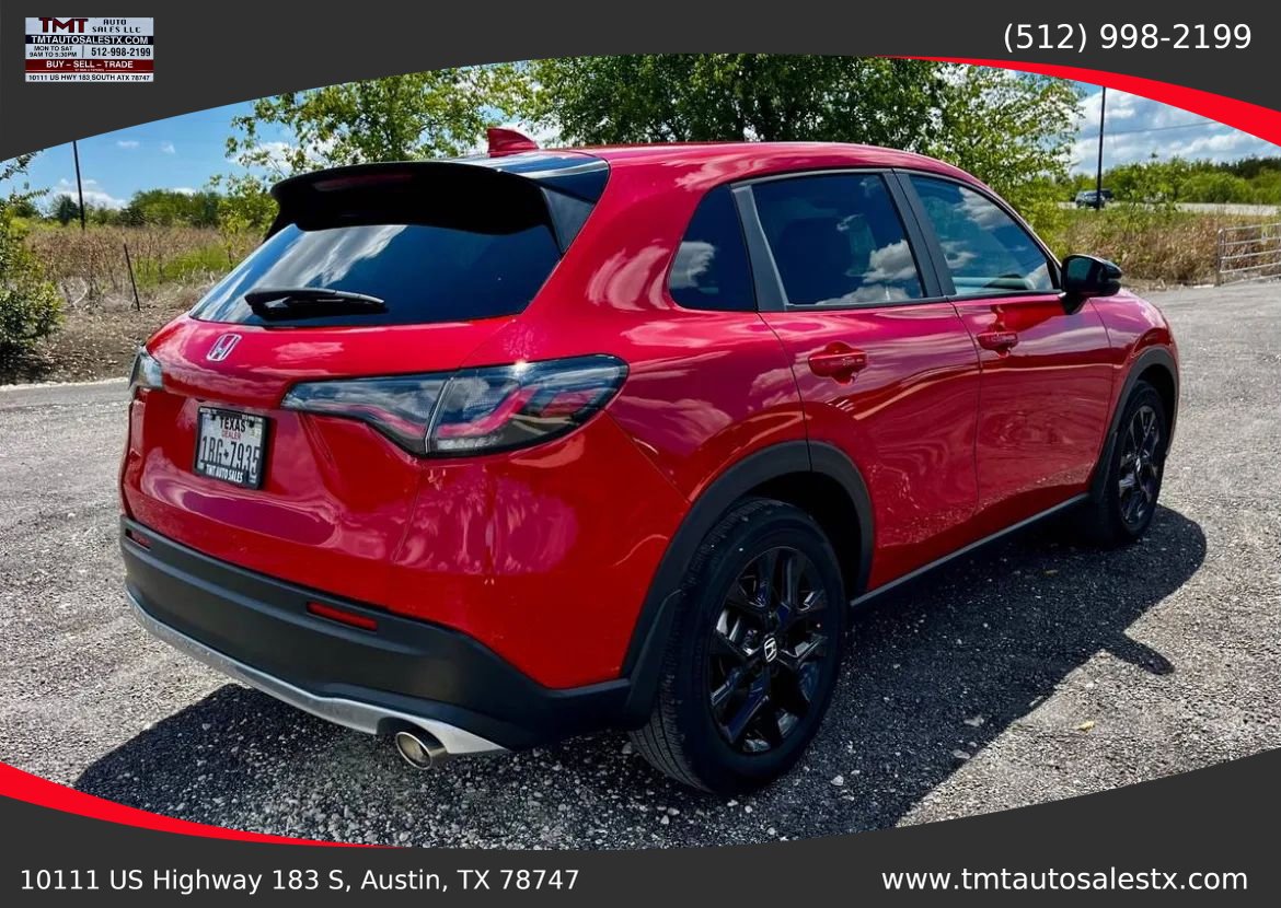 Used 2025 Honda HR-V Sport image 4