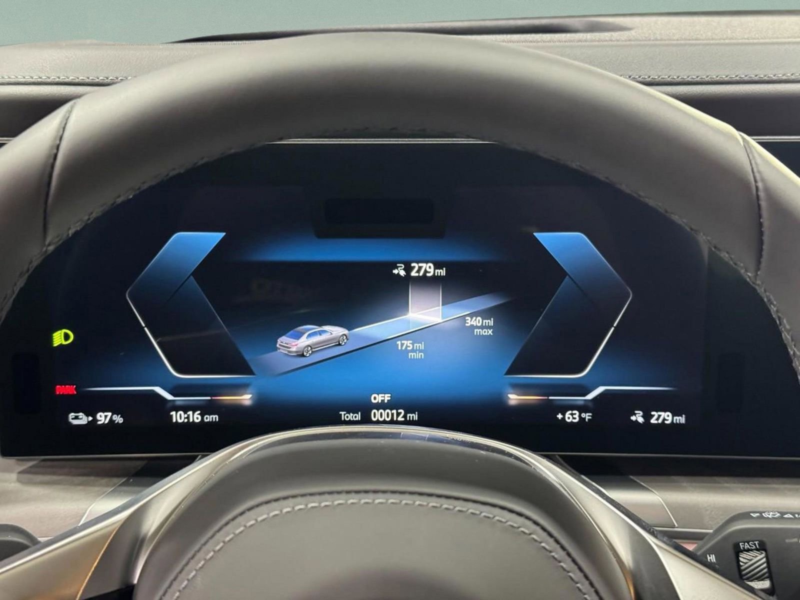 New 2026 BMW i7 xDrive60 w/ Executive Package image 30