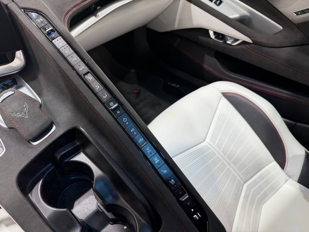 Used 2023 Chevrolet Corvette Stingray Premium Cpe image 19