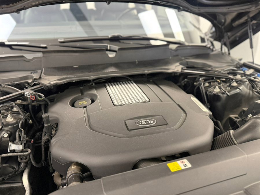 Used 2019 Land Rover Range Rover AWD/4WD image 37