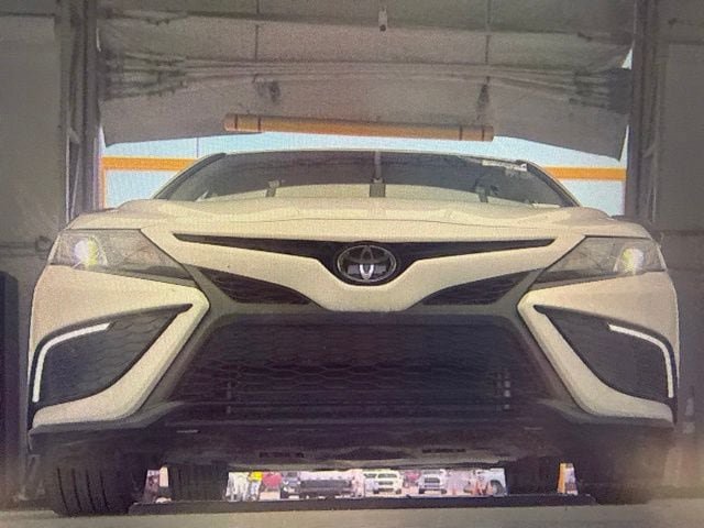 Used 2023 Toyota Camry SE AWD/4WD image 10