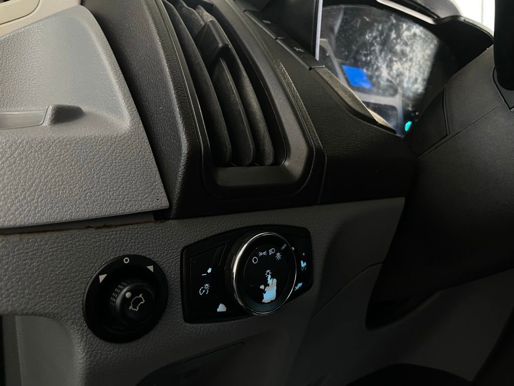 Used 2018 Ford Transit 350 XLT image 24