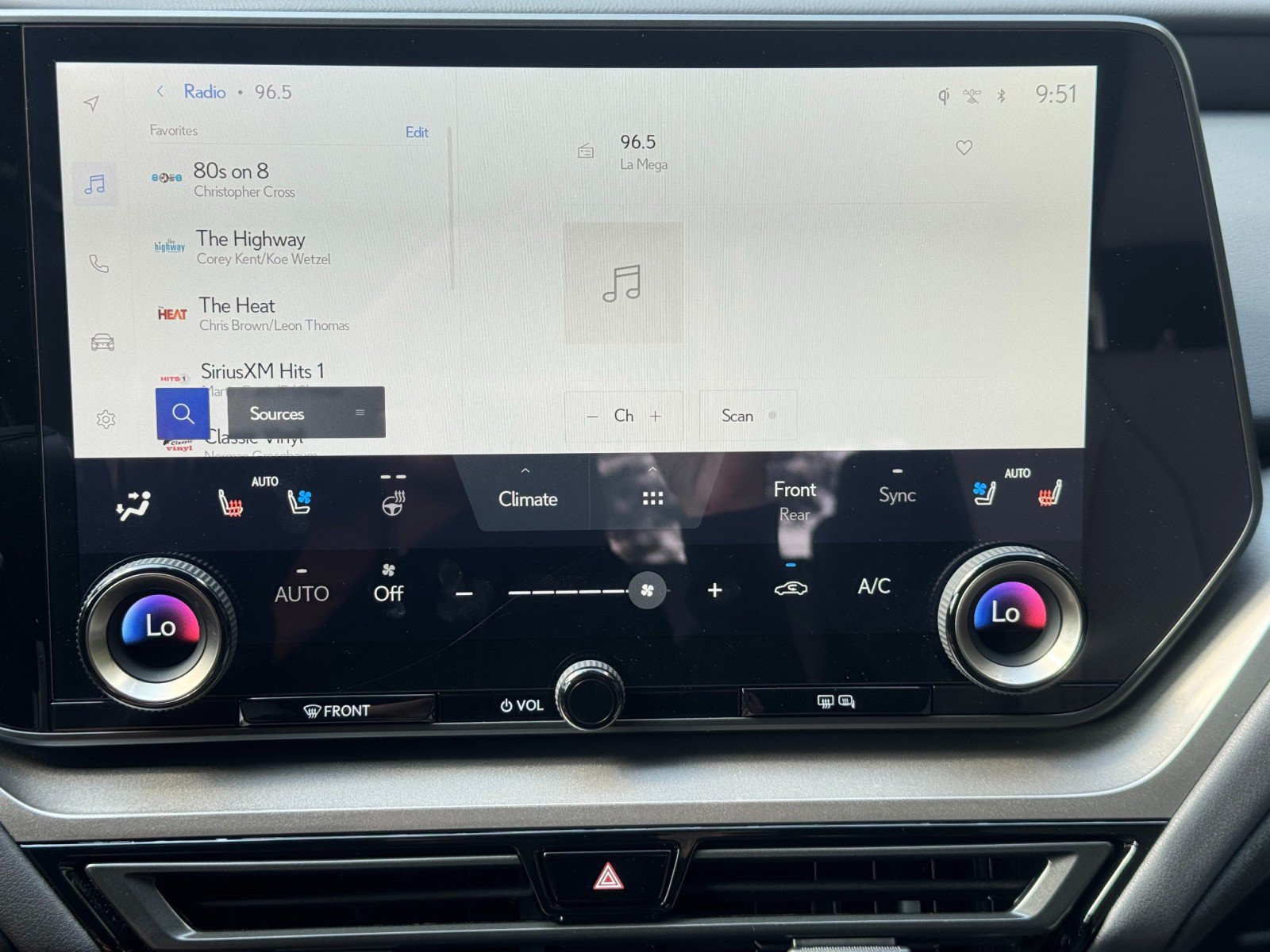 Used 2026 Lexus TX 500h AWD w/ Technology Package image 26