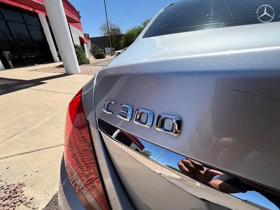 Used 2015 Mercedes-Benz C 300 4MATIC Sedan image 24