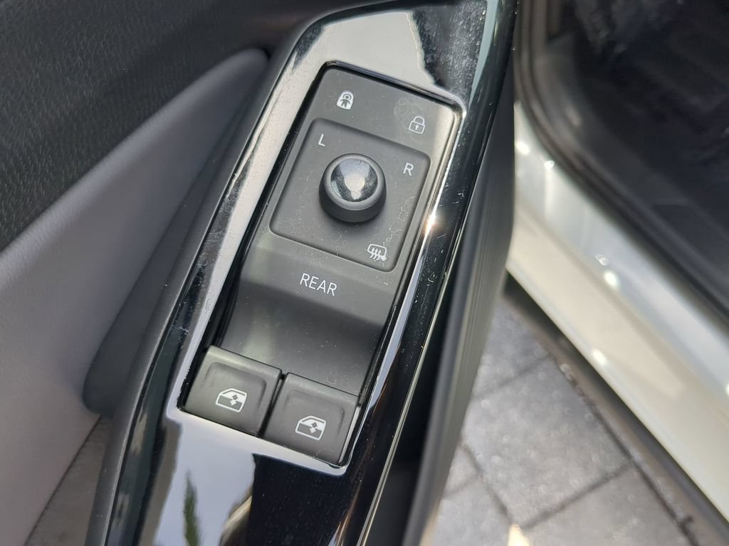 Certified 2023 Volkswagen ID.4 Pro S RWD image 19