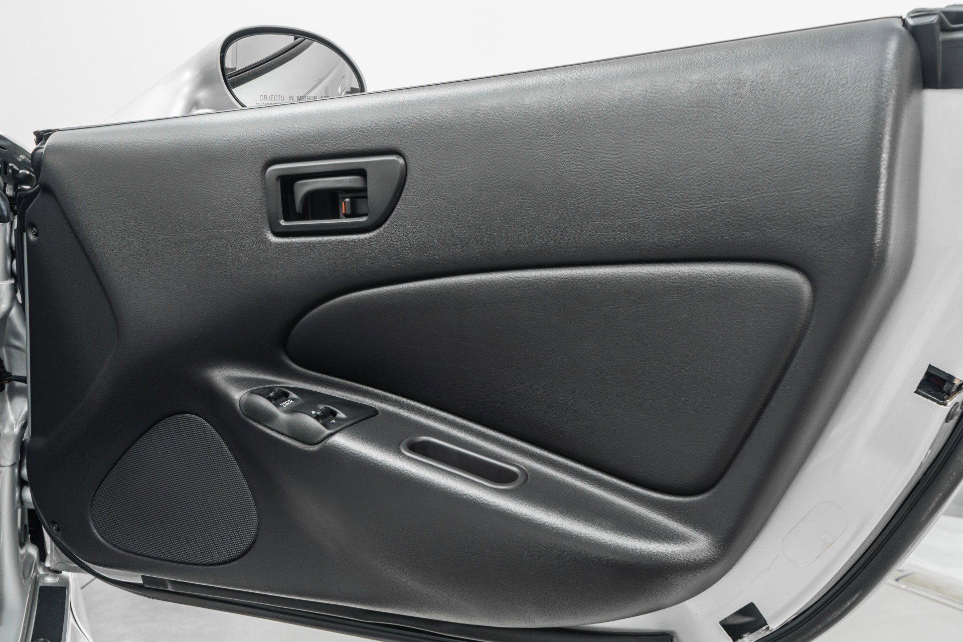 Used 2000 Plymouth Prowler image 38