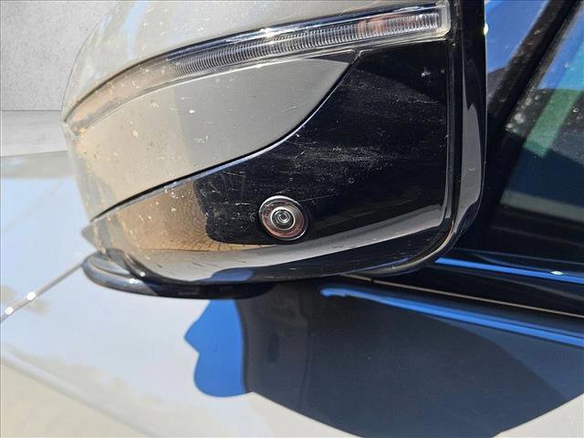 Used 2022 BMW 740i w/ M Sport Package image 12