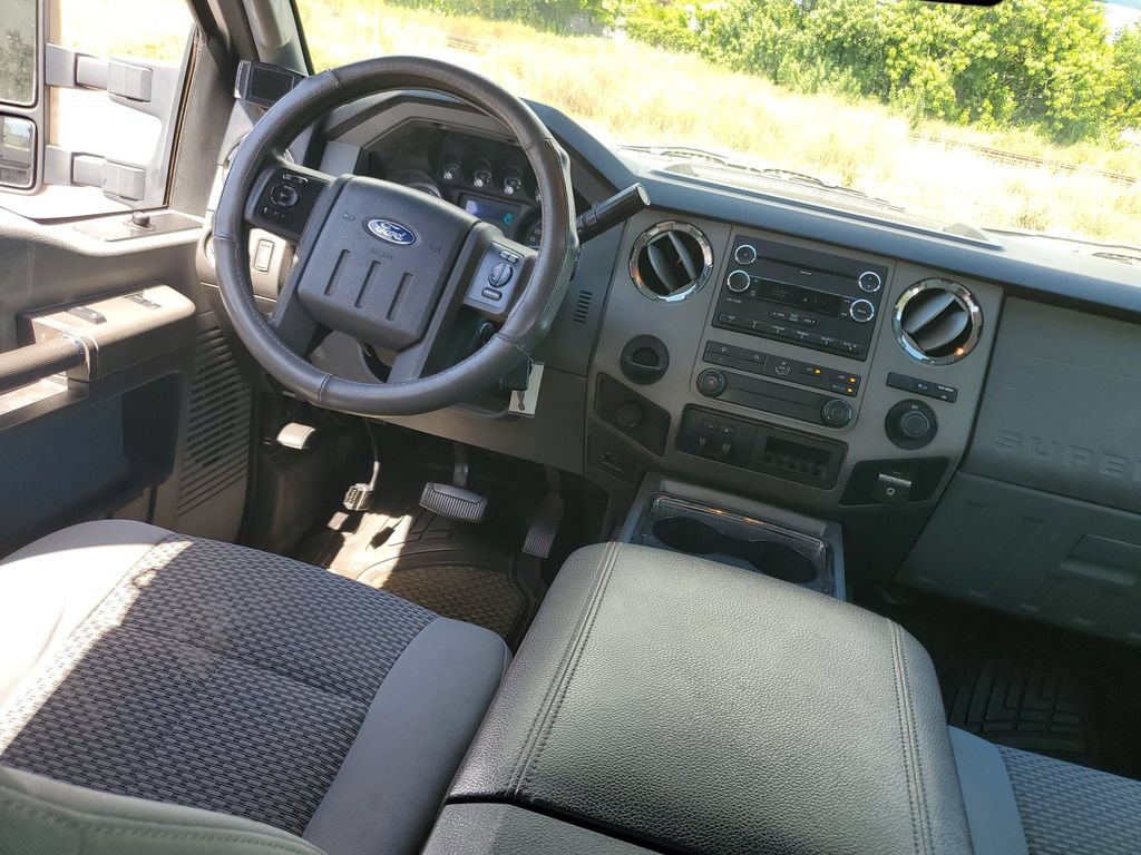 Used 2011 Ford F250 XLT w/ XLT Interior Pkg RWD image 16