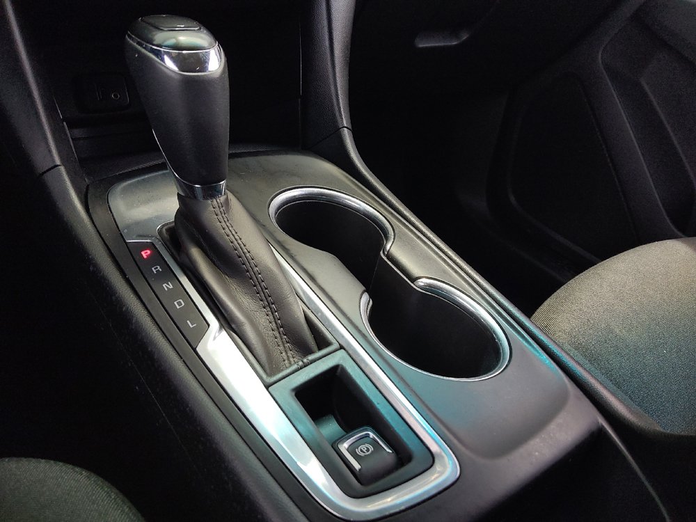 Used 2018 Chevrolet Equinox LT FWD image 26