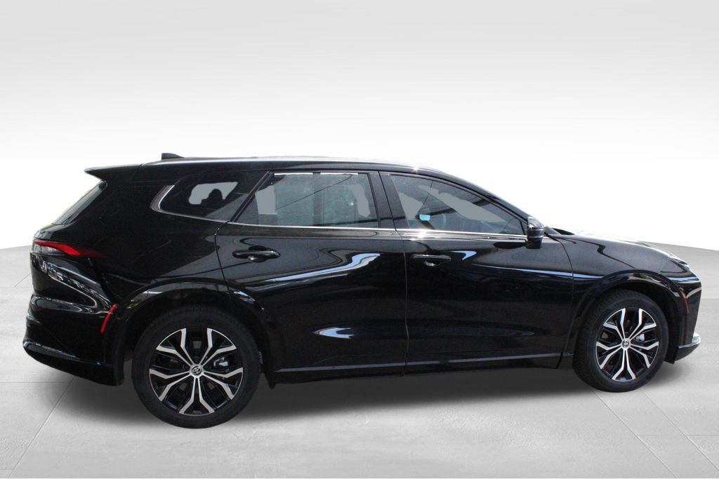 Certified 2025 Toyota Crown Signia AWD/4WD image 19