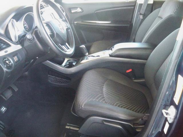 Used 2015 Dodge Journey SXT w/ Flexible Seating Group image 7