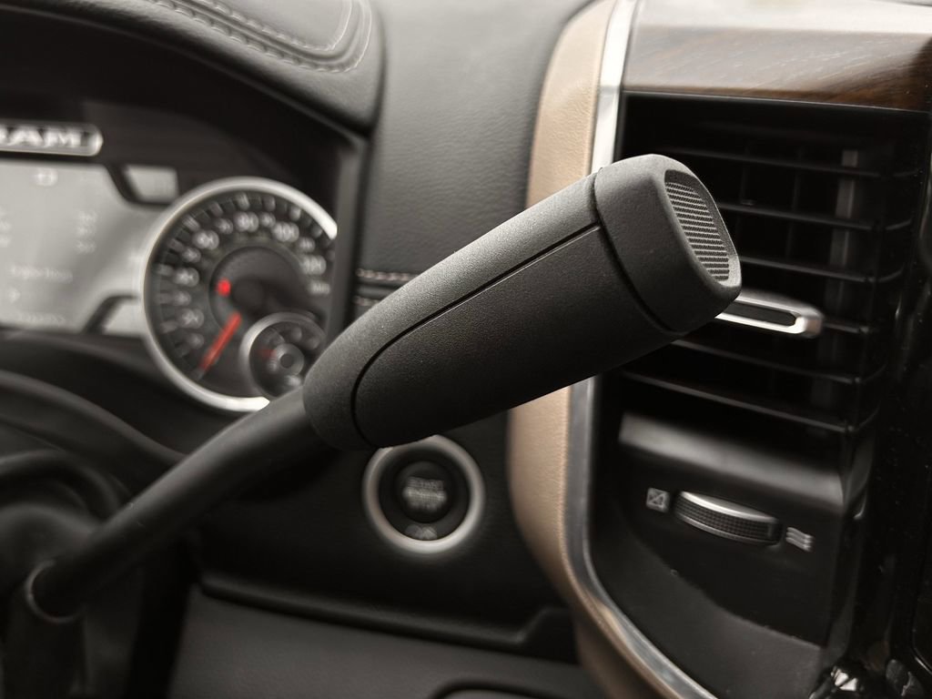 Used 2024 RAM 2500 Laramie image 25