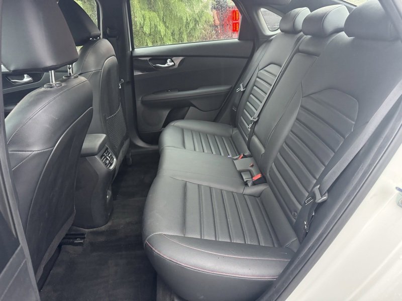 Used 2022 Kia Forte GT image 32