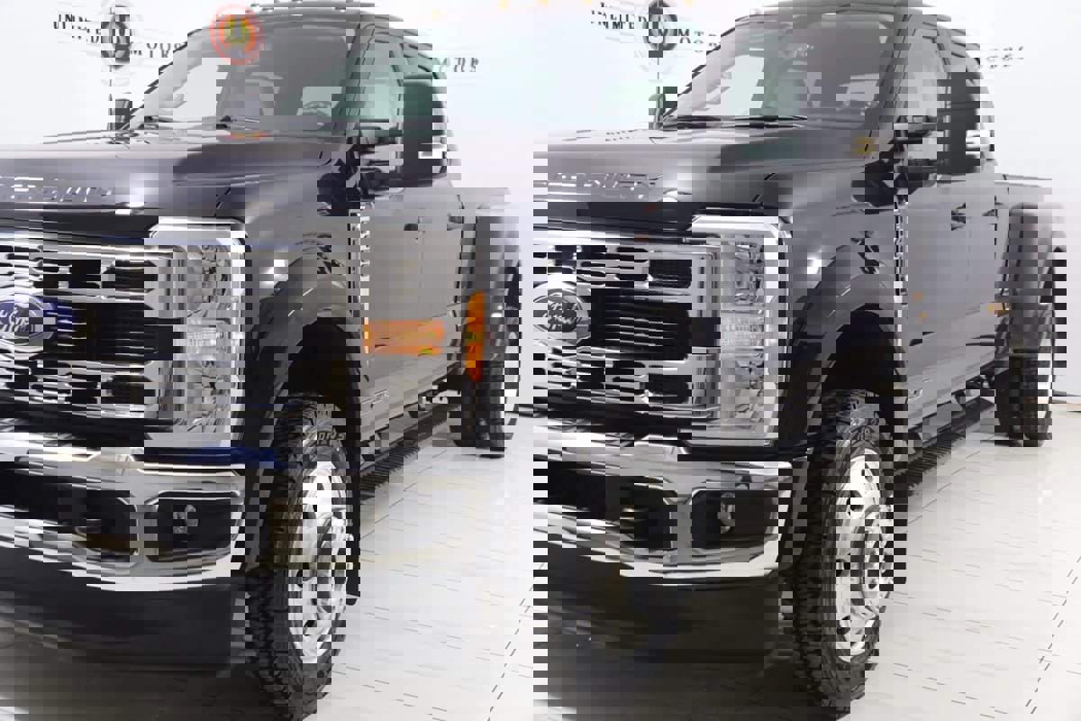 Used 2023 Ford F450 XLT w/ FX4 Off-Road Package image 49