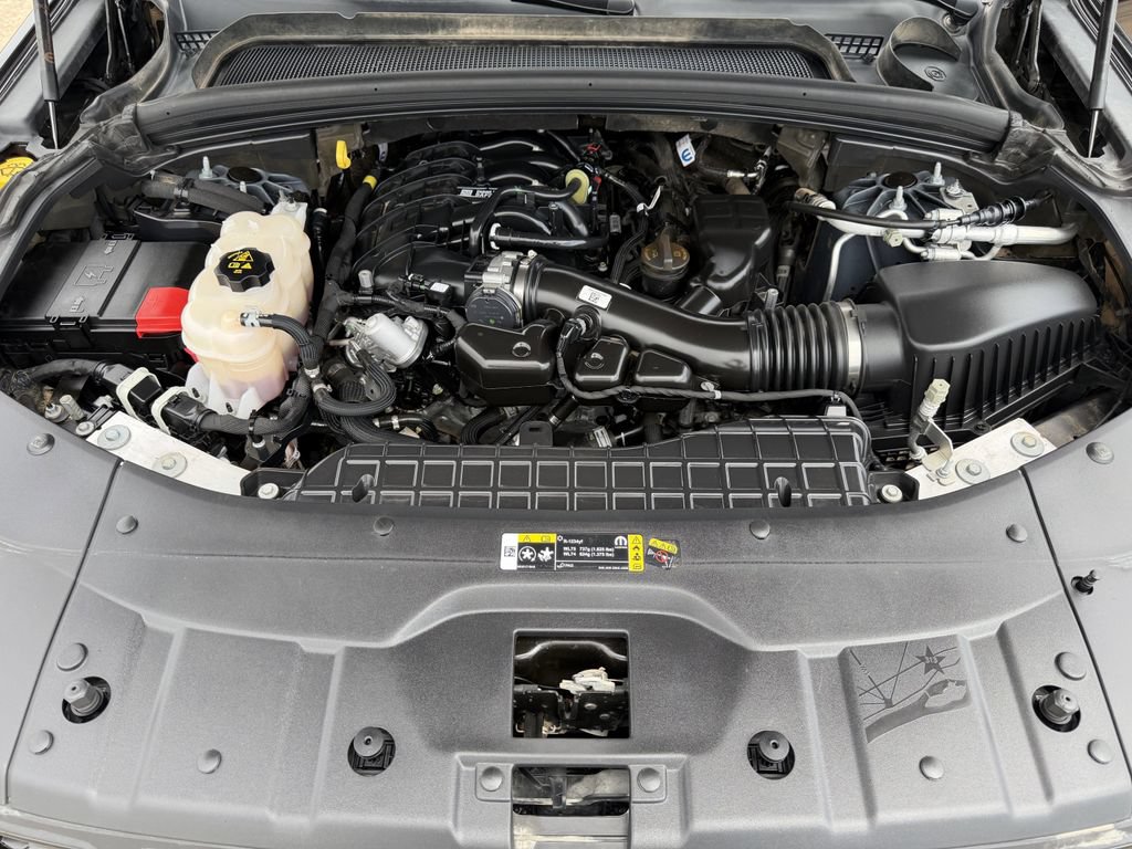 Used 2025 Jeep Grand Cherokee Altitude AWD/4WD image 31