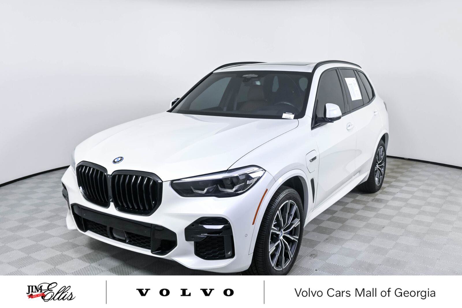 Used 2022 BMW X5 xDrive45e w/ M Sport Package AWD/4WD image 1