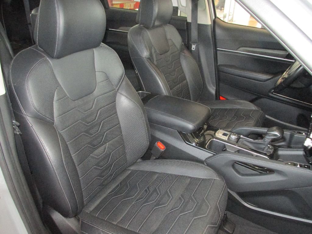 Used 2022 Kia Telluride SX w/ SX Prestige Package image 29
