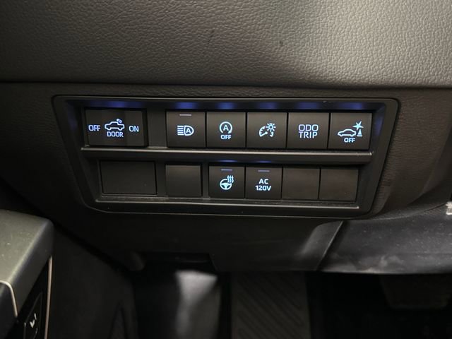 Used 2023 Toyota Tundra Limited AWD/4WD image 32