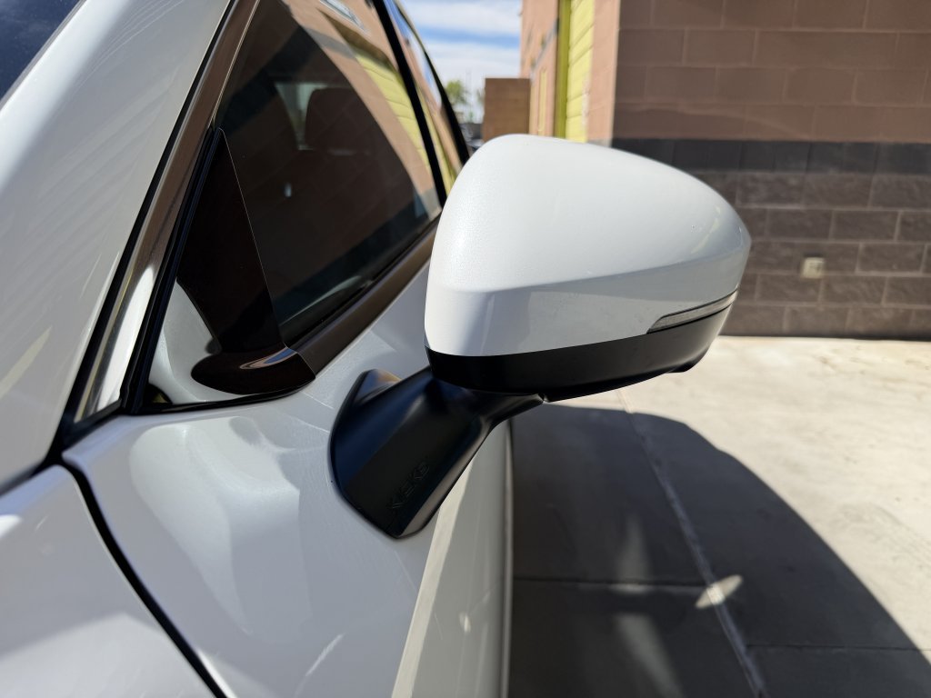 Used 2025 Nissan Kicks SR AWD/4WD image 12